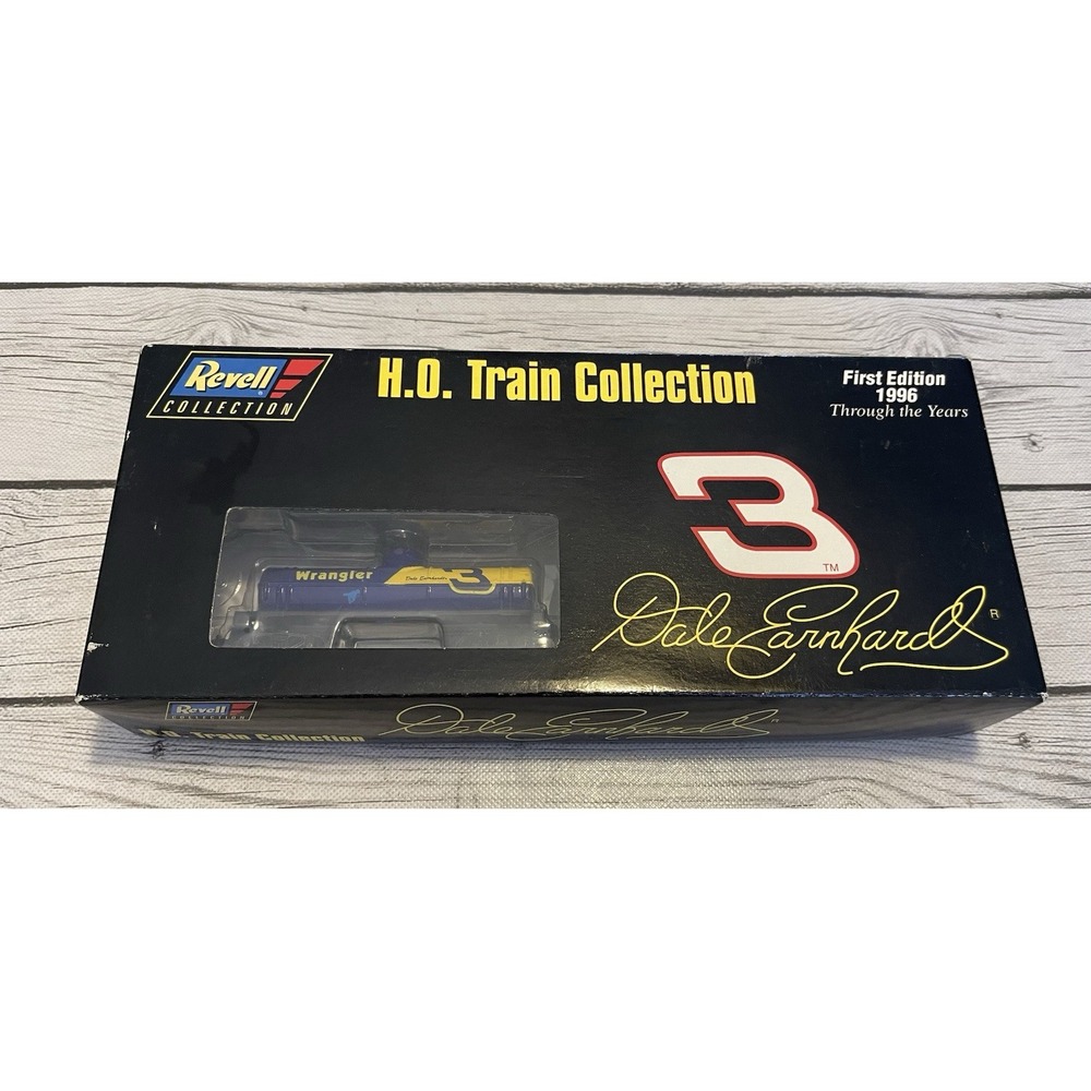Revell NASCAR H.O. Scale Train Collection Dale Earnhardt 1996 First Edition
